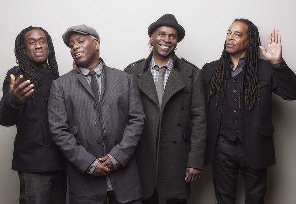 LIVING COLOUR picture