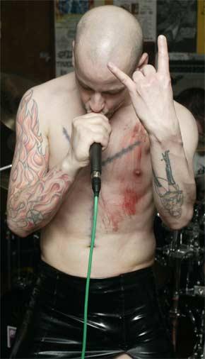 https://www.metalmusicarchives.com/images/artists/whore.jpg