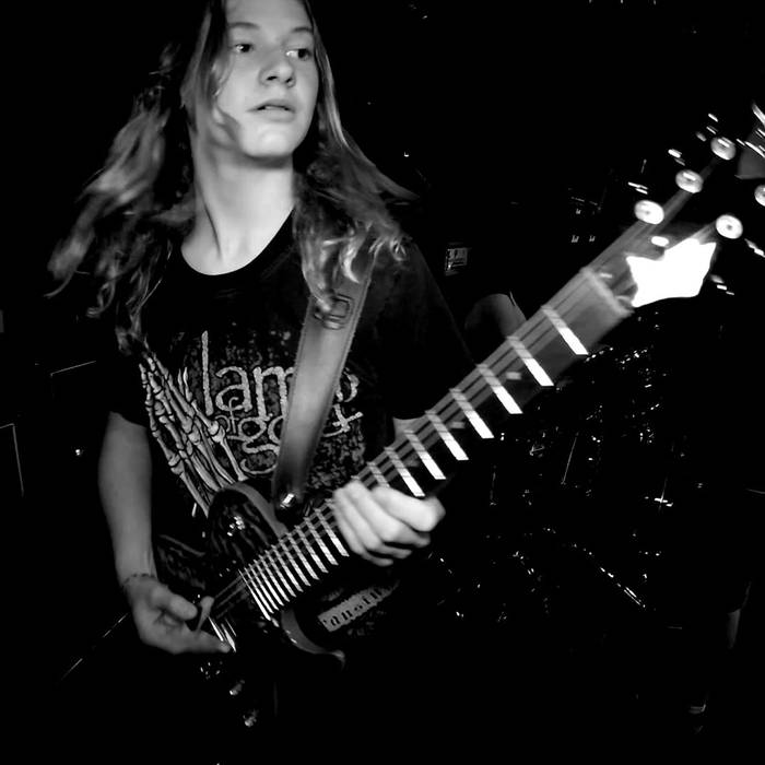 ALIEN WEAPONRY - Hypocrite cover 