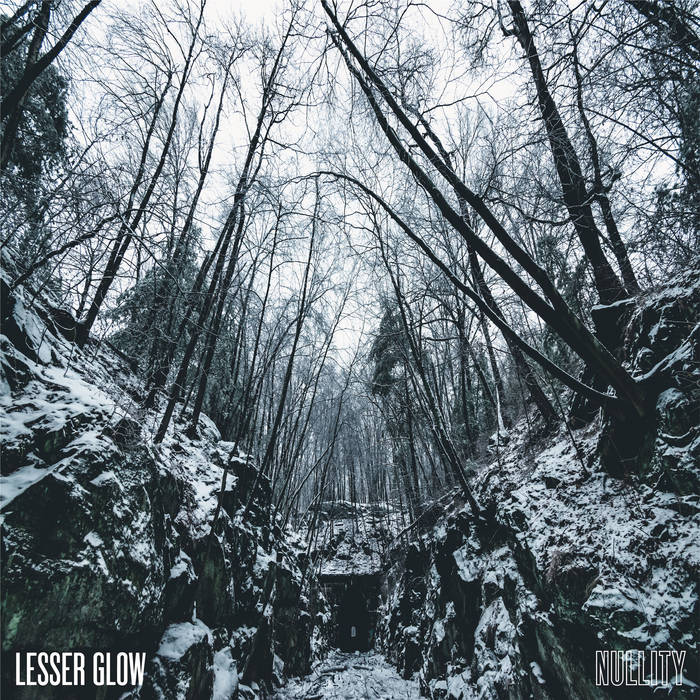 LESSER GLOW - Nullity cover 