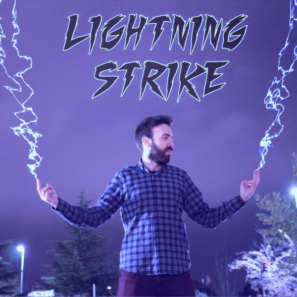 RAÚL CRESPO - Lightning Strike cover 