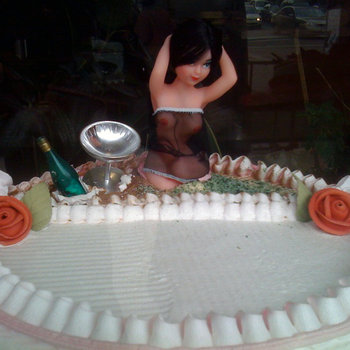 SLOTH - Match Game Party 2nite Mit Sexy Lady Vegan Cake cover 